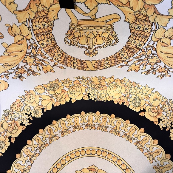 VERSACE CRETE DE FLEUR YOGA MAT - Picture 5 of 6